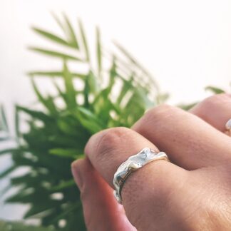 Chunky glossy ring