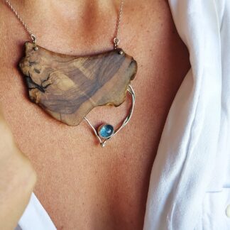 olive wood and blue tourmaline necklace