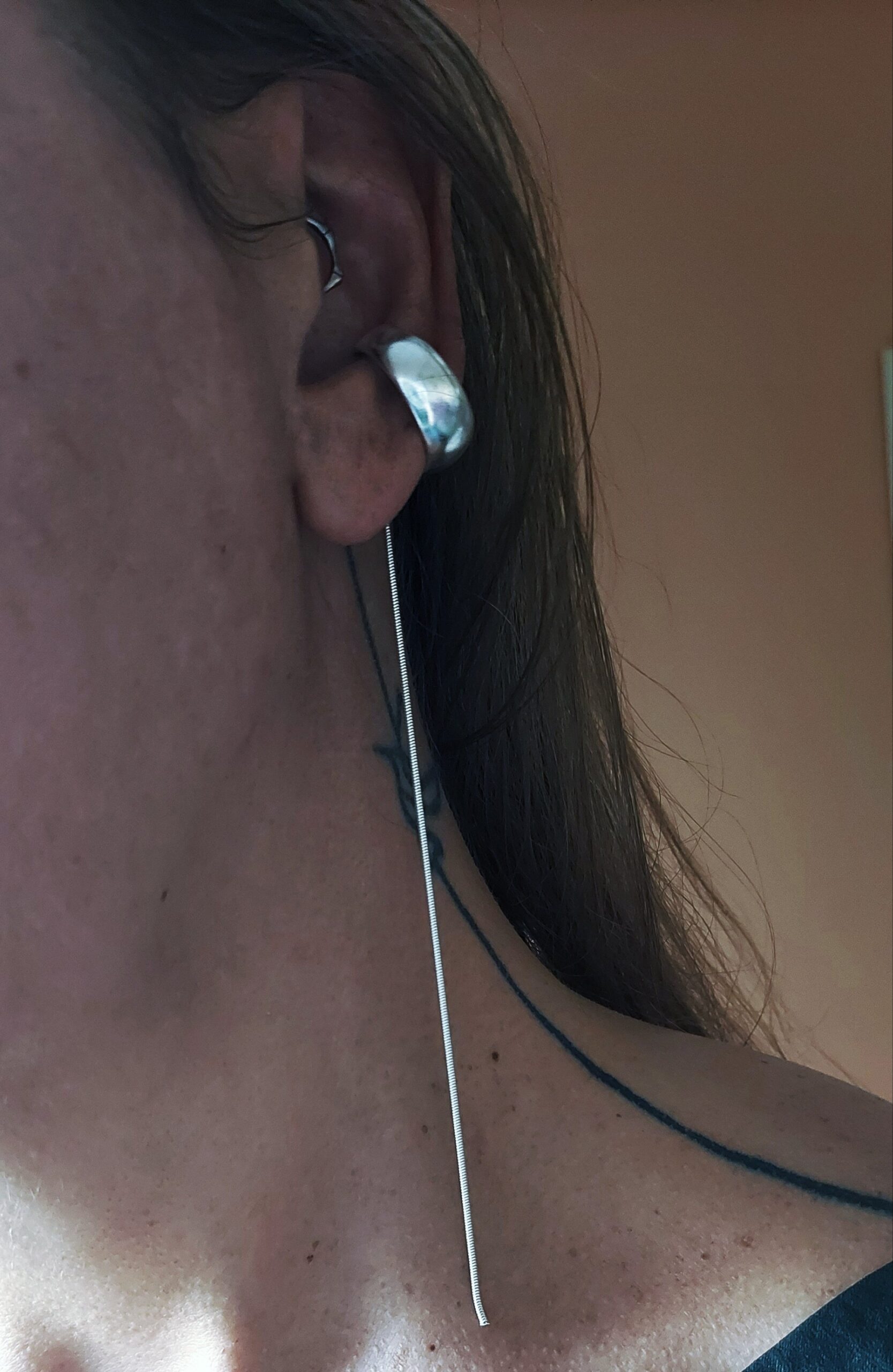 Adam earcuff with chain