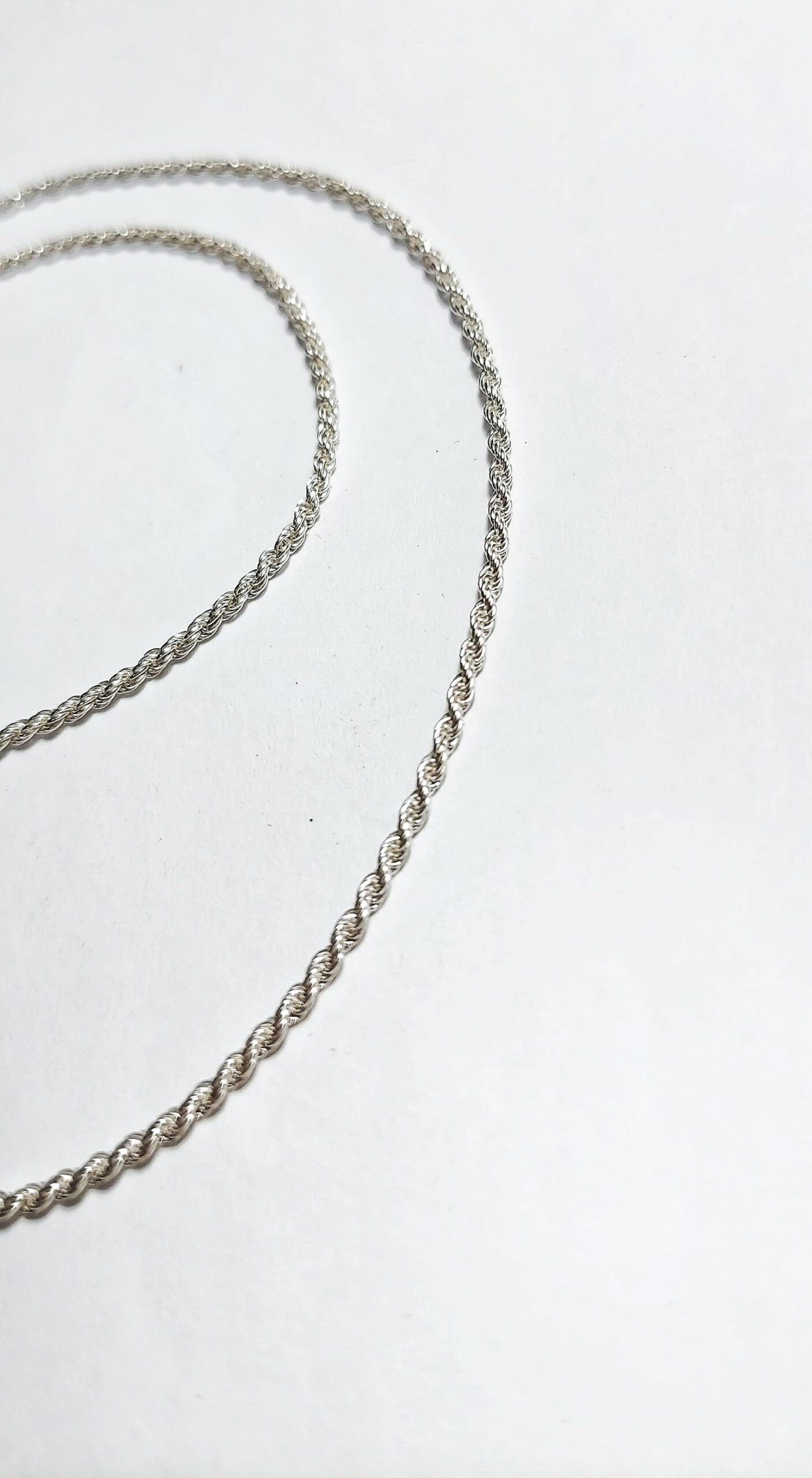 extra glossy romantic chain